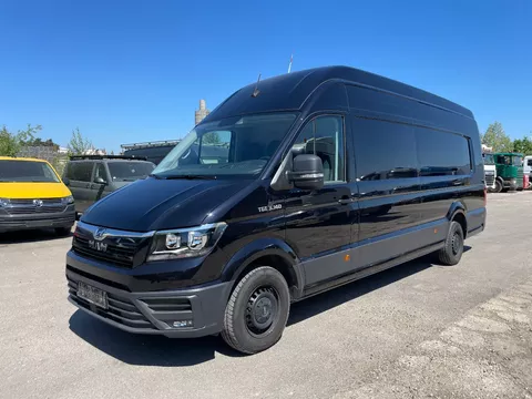 MAN TGE 3.140 L5H4 &ndash; MAXI &ndash; Zwart &ndash; Lederen stuur &ndash; Verwarmd comfortpakket &ndash; Topstaat!